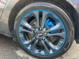 
										KIA Ceed 1.6 GDi 4 Tech DCT Euro 5 5dr full									
