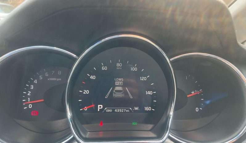 
								KIA Ceed 1.6 GDi 4 Tech DCT Euro 5 5dr full									