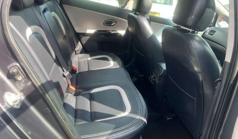 
								KIA Ceed 1.6 GDi 4 Tech DCT Euro 5 5dr full									